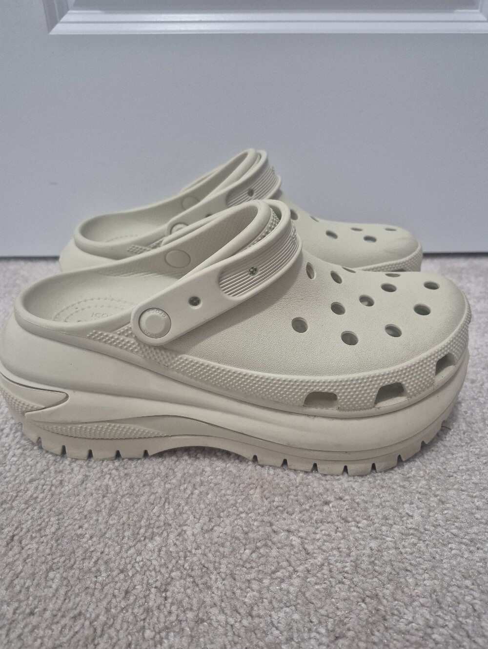 Crocs Mega Crush Clogs, Unisex, Ivory, M8, W10 - Picture 5 of 12